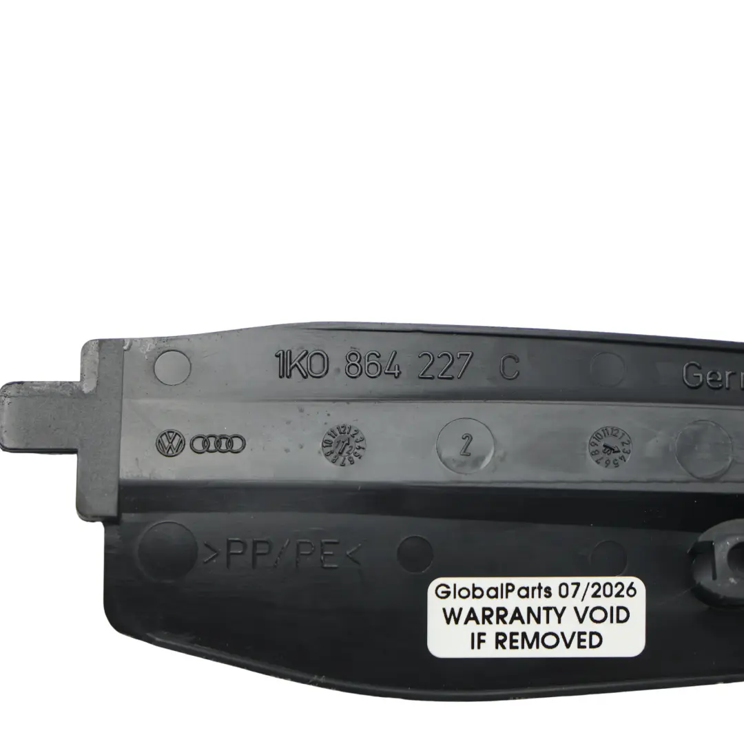 Support Fixation Tapis Noir Droit pour Audi A3 8P à propos du numéro de pièce 1K0864227C Audi A3 8P Support Fixation Tapis Noir Droit - SKU 1K0864227C - Numéro de pièce 1K0864227C