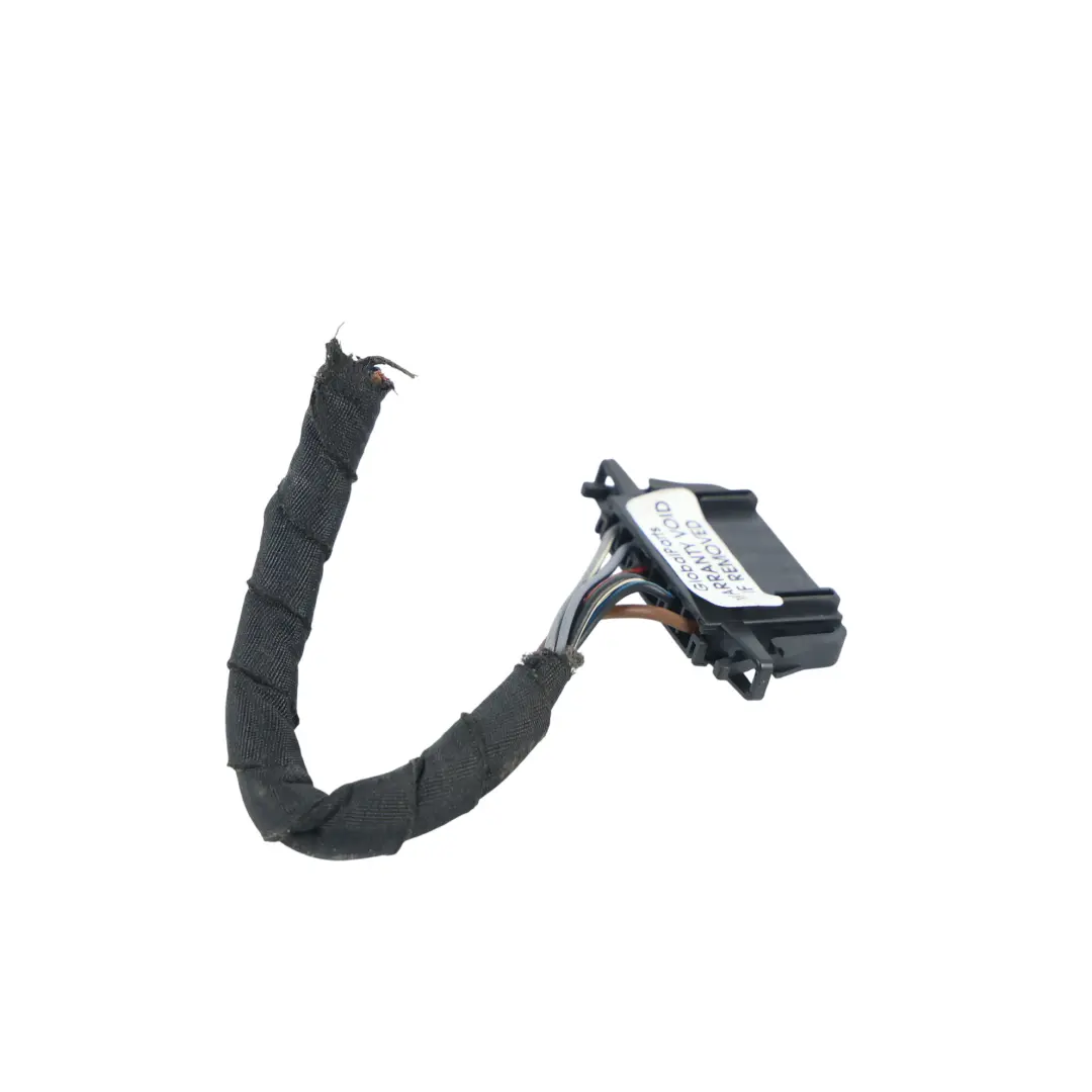 Volkswagen Scirocco Mk3 Tail Light Lamp Plug Socket Rear Left N/S - SKU 1K8945095M-2 - Part number 1K8945095M