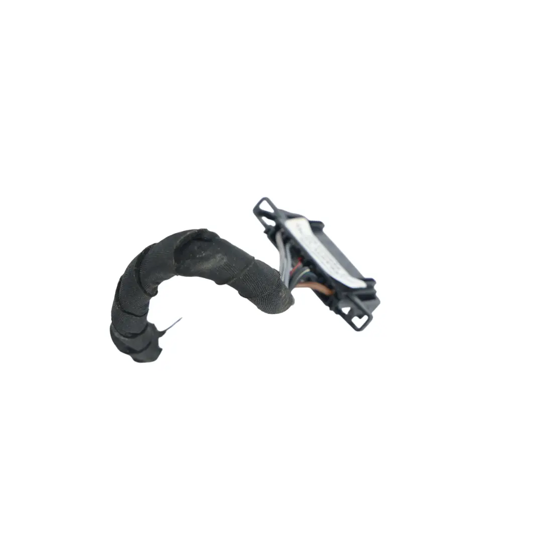 Volkswagen Scirocco MK3 Enchufe Socket Luz Trasera Izquierda - SKU 1K8945095M-2 - Número de pieza 1K8945095M