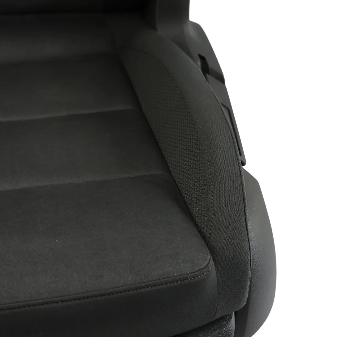 Siège Avant Gauche Tissu Anthracite Chauffant pour Volkswagen Touran 1T à propos du numéro de pièce 1T0881805RC Volkswagen Touran 1T Siège Avant Gauche Tissu Anthracite Chauffant - SKU 1T0881805RC-1 - Numéro de pièce 1T0881805RC