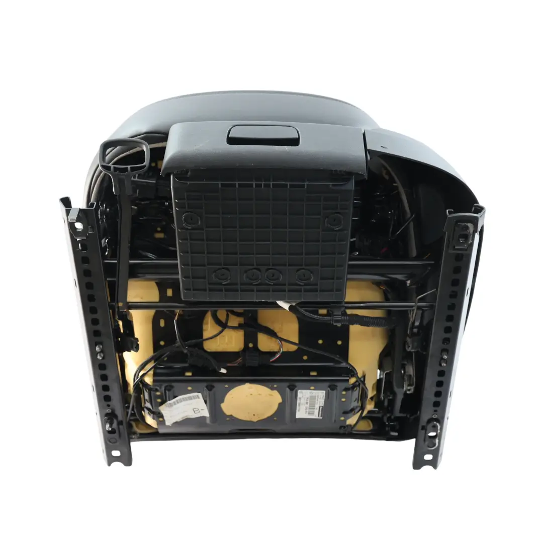 Scout 1Z Asiento Delantero Calefactado Izq Alcantara Negro para Skoda Octavia con número de pieza 1Z0881805SD Skoda Octavia Scout 1Z Asiento Delantero Calefactado Izq Alcantara Negro - SKU 1Z0881805SD-1 - Número de pieza 1Z0881805SD