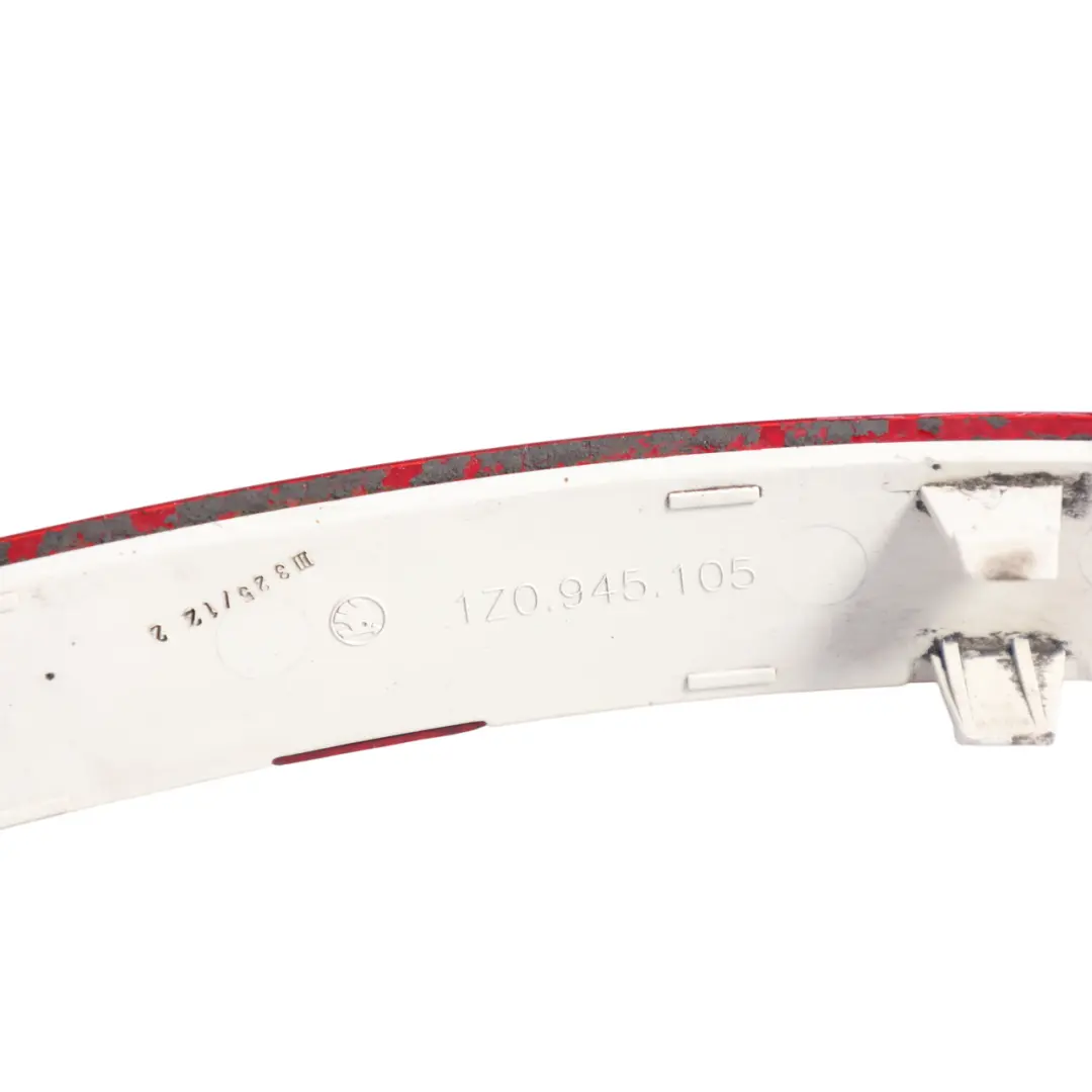 Skoda Octavia Mk2 1Z Rear Bumper Reflector Trim Left N/S Side - SKU 1Z0945105 - Part number 1Z0945105