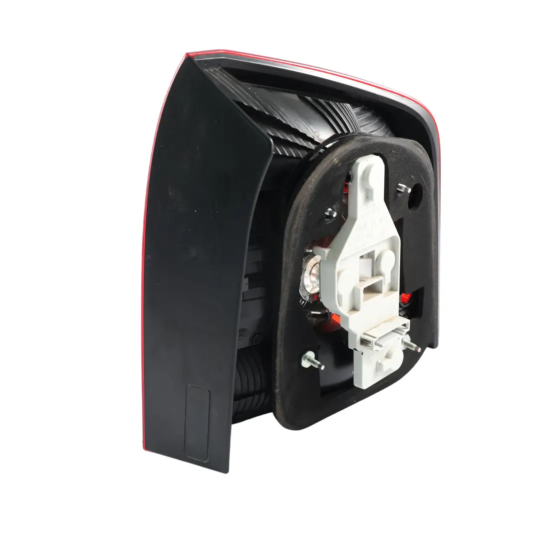 Mk2 Tylna Lewa Lampa Boczna do Skoda Octavia o numerze 1Z9945095A Skoda Octavia Mk2 Tylna Lewa Lampa Boczna - SKU 1Z9945095A - Numer Części 1Z9945095A
