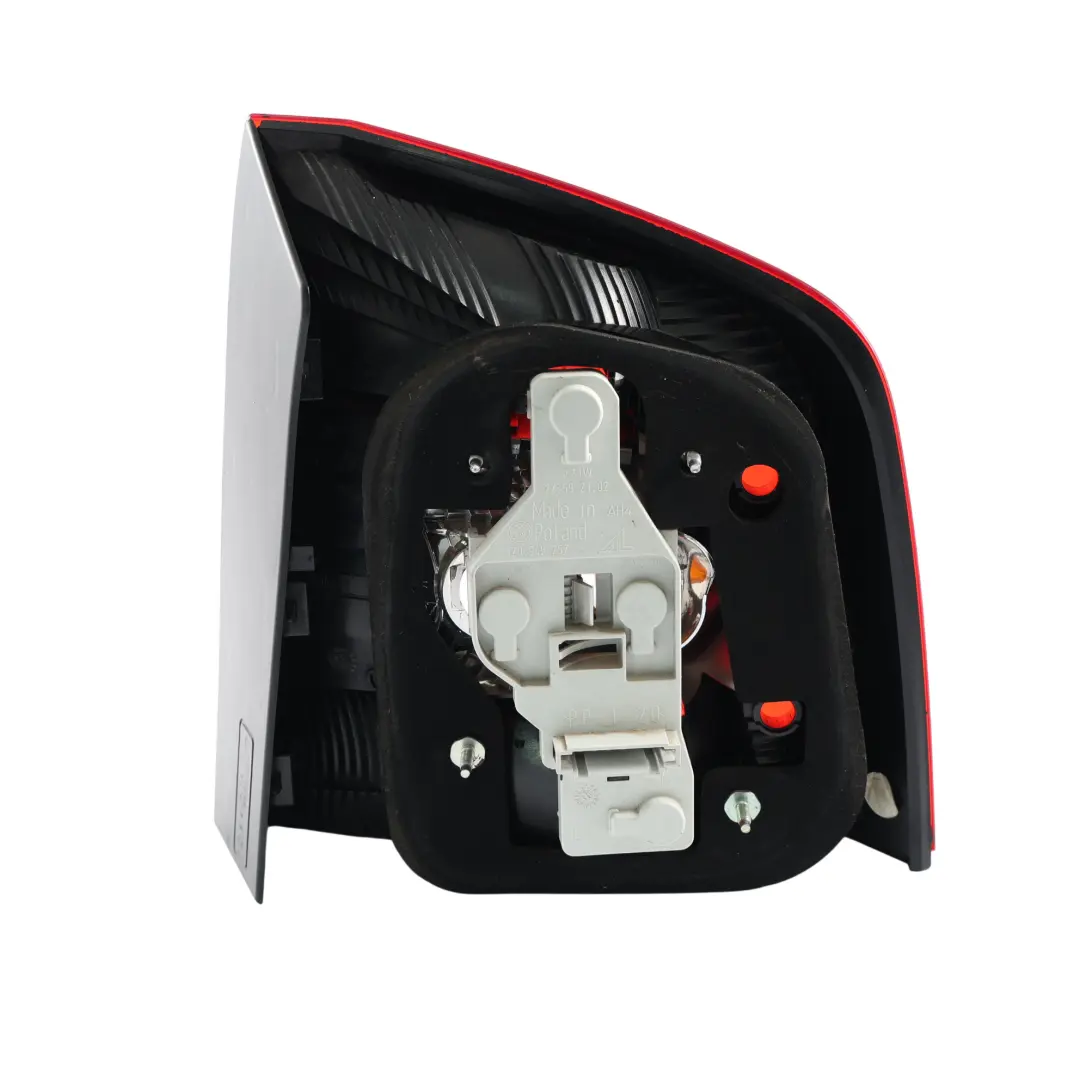 Mk2 Tylna Lewa Lampa Boczna do Skoda Octavia o numerze 1Z9945095A Skoda Octavia Mk2 Tylna Lewa Lampa Boczna - SKU 1Z9945095A - Numer Części 1Z9945095A