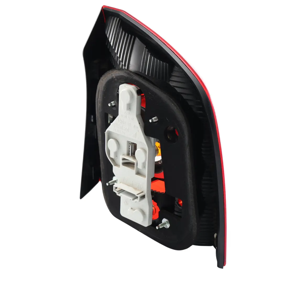 Skoda Octavia MK2 Luz Trasera Piloto Panel Lateral Izquierdo - SKU 1Z9945095A - Número de pieza 1Z9945095A