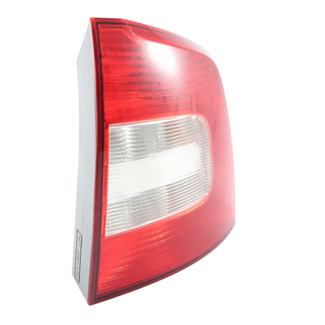 Skoda Octavia Mk2 Rear Tail Light Lamp Side Panel Right O/S - SKU 1Z9945096A - Part number 1Z9945096A