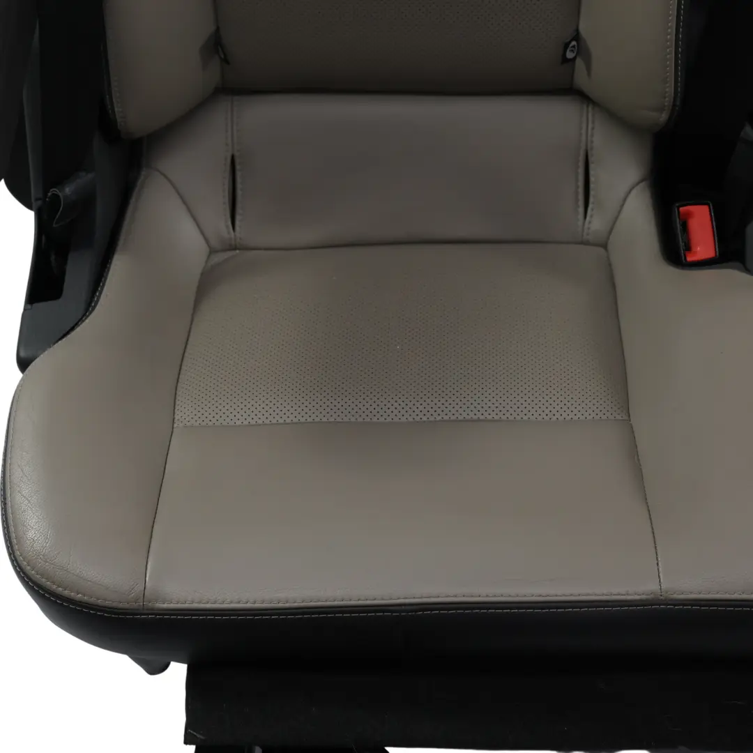 Ford Tourneo Custom Siège Double Arrière Droit Cuir Torino Medium Stone - SKU 2033473 - Numéro de pièce 2033473