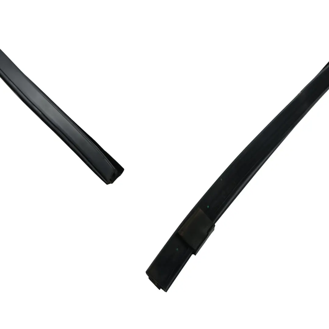C520 Door Window Glass Run Channel Seal Front Right O/S CV44-S21510-AG to Ford Kuga with Part number 2255922 Ford Kuga C520 Door Window Glass Run Channel Seal Front Right O/S CV44-S21510-AG - SKU 2255922 - Part number 2255922