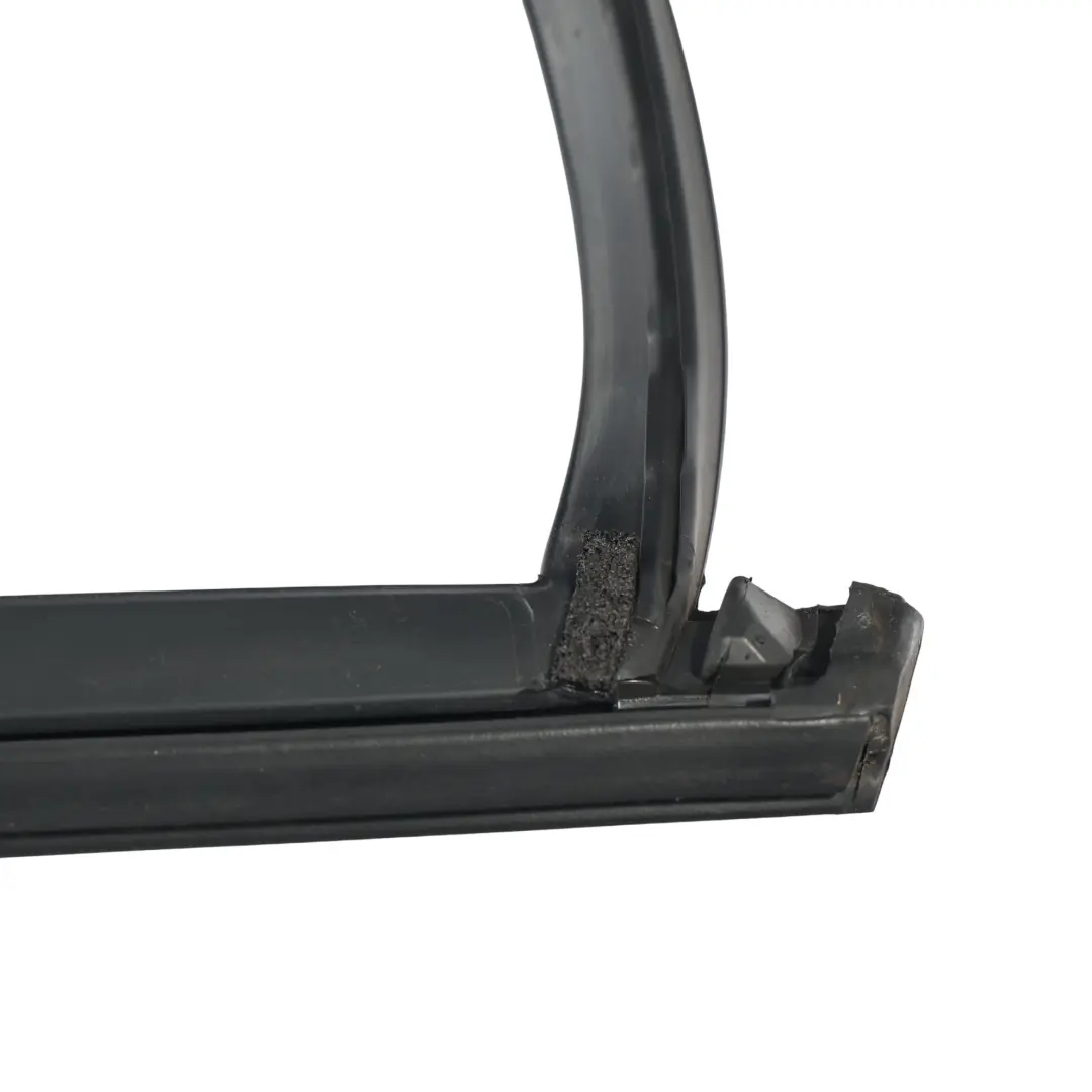 C520 Guía Sellado Ventana Puerta Trasera Izquierda GV44-S25825-AC para Ford Kuga con número de pieza 2256061 Ford Kuga C520 Guía Sellado Ventana Puerta Trasera Izquierda GV44-S25825-AC - SKU 2256061 - Número de pieza 2256061