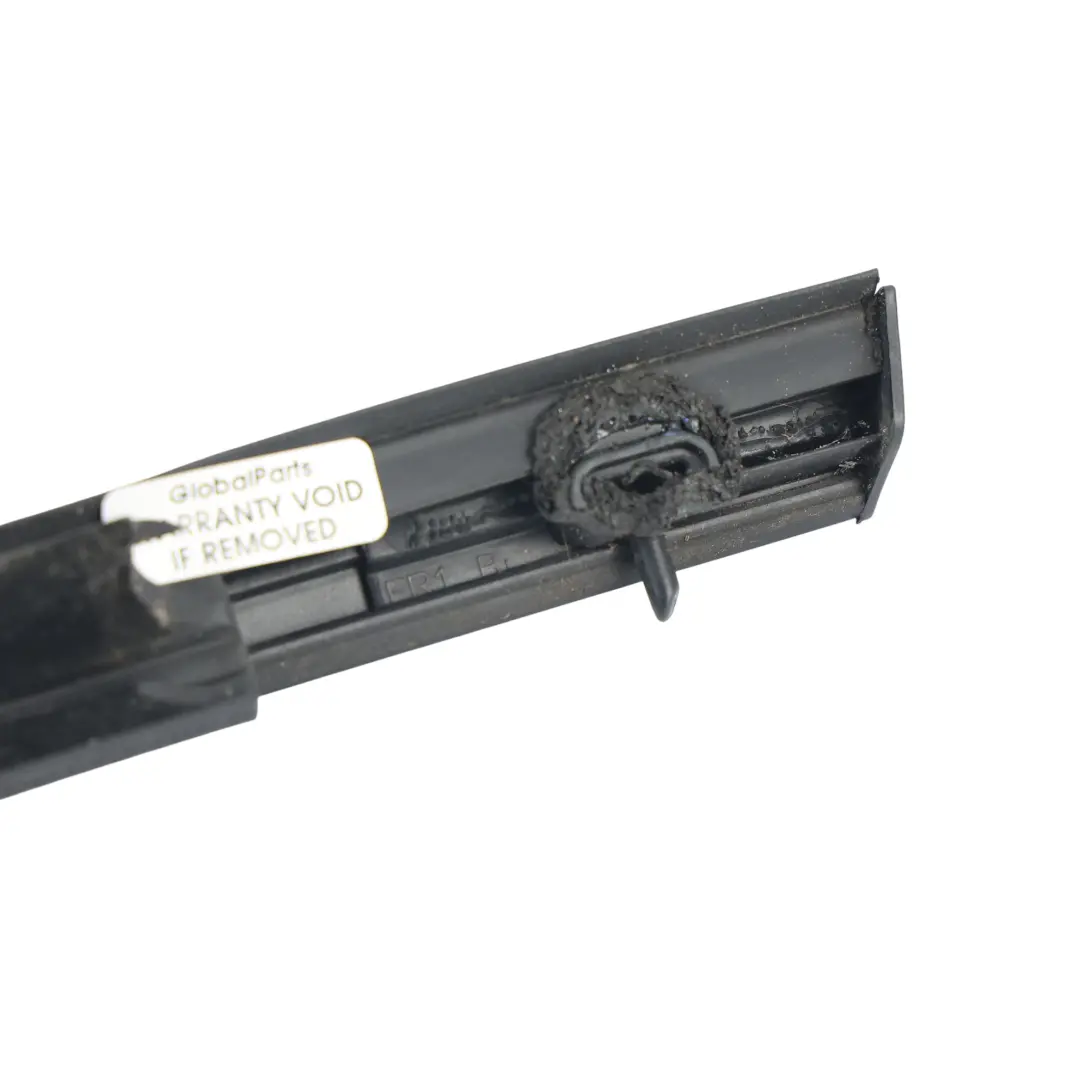 MK8 Guarnizione Finestrino Porta Anteriore Sinistra H1BB-A20562-AH per Ford Fiesta con numero di parte 2338045 Ford Fiesta MK8 Guarnizione Finestrino Porta Anteriore Sinistra H1BB-A20562-AH - SKU 2338045 - Numero di parte 2338045