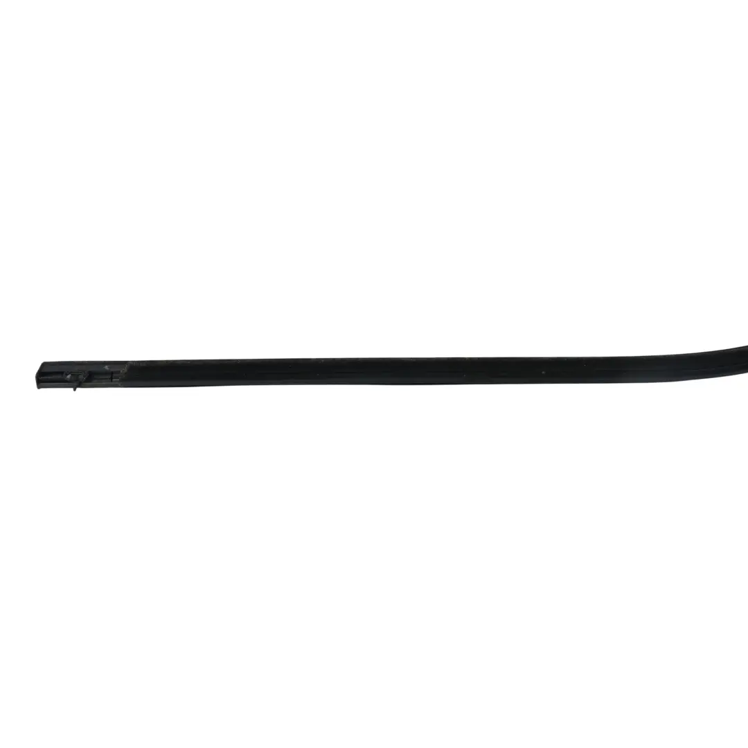 Mk8 Listwa Przyszybowa Drzwi Tylna Prawa H1BB-A25604-AG do Ford Fiesta o numerze 2338058 Ford Fiesta Mk8 Listwa Przyszybowa Drzwi Tylna Prawa H1BB-A25604-AG - SKU 2338058 - Numer Części 2338058
