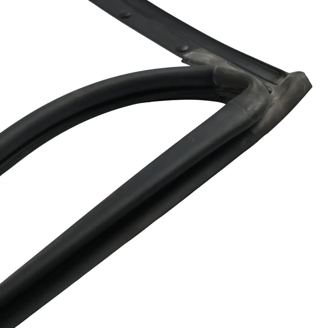 Mk8 Door Seal Rear Right O/S H1BB-A25324-AK to Ford Fiesta with Part number 2354824 Ford Fiesta Mk8 Door Seal Rear Right O/S H1BB-A25324-AK - SKU 2354824 - Part number 2354824