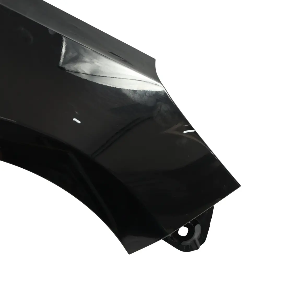 Ford Fiesta MK8 Guardabarros Delantero Derecho Negro Sombra - G1 - SKU 2400942-SHA - Número de pieza 2400942
