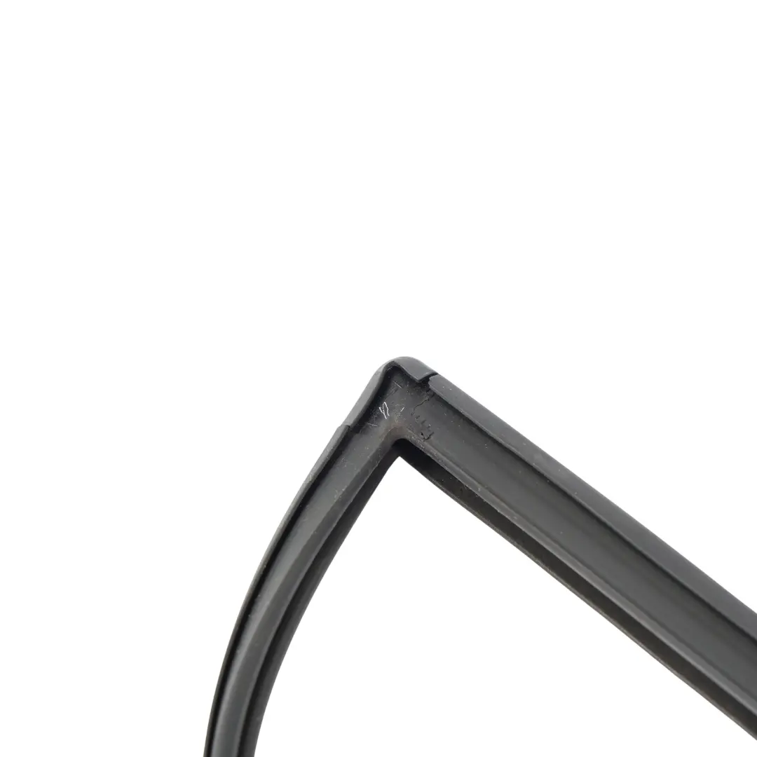 MK8 Junta Marco Ventana Puerta Delantera Derecha H1BB-A21510-AE para Ford Fiesta con número de pieza 2412547 Ford Fiesta MK8 Junta Marco Ventana Puerta Delantera Derecha H1BB-A21510-AE - SKU 2412547 - Número de pieza 2412547