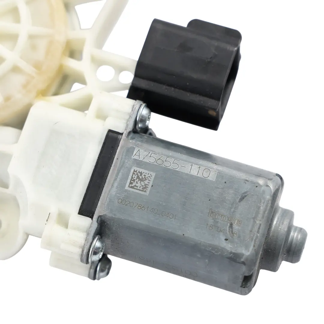 Mk8 Silnik Szyby Drzwi Przednich Prawy H1BB-14A389-BB do Ford Fiesta o numerze 2422344 Ford Fiesta Mk8 Silnik Szyby Drzwi Przednich Prawy H1BB-14A389-BB - SKU 2422344 - Numer Części 2422344