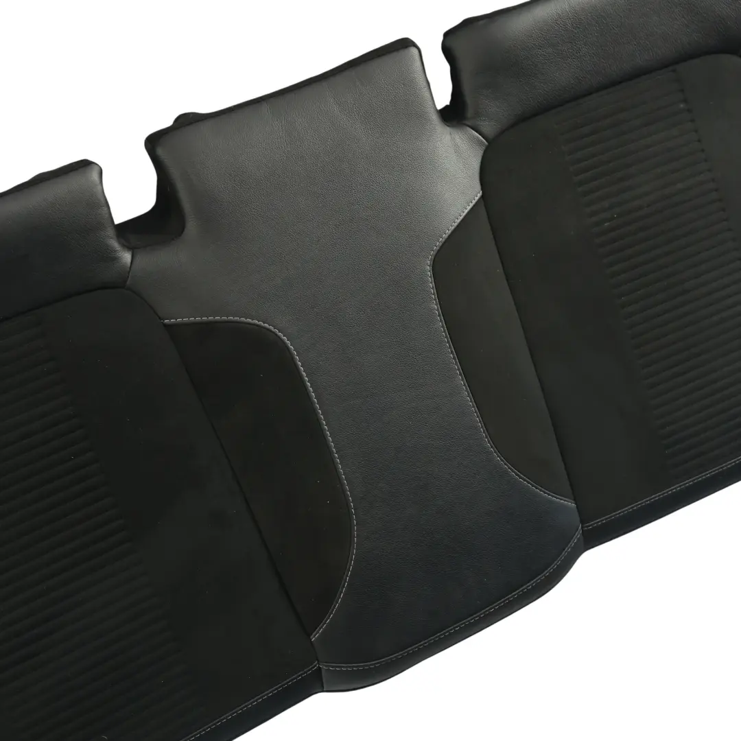 Ford Fiesta Mk8 Tylna Kanapa Skóra/Tkanina Ebony - SKU 2452052 - Numer Części 2452052