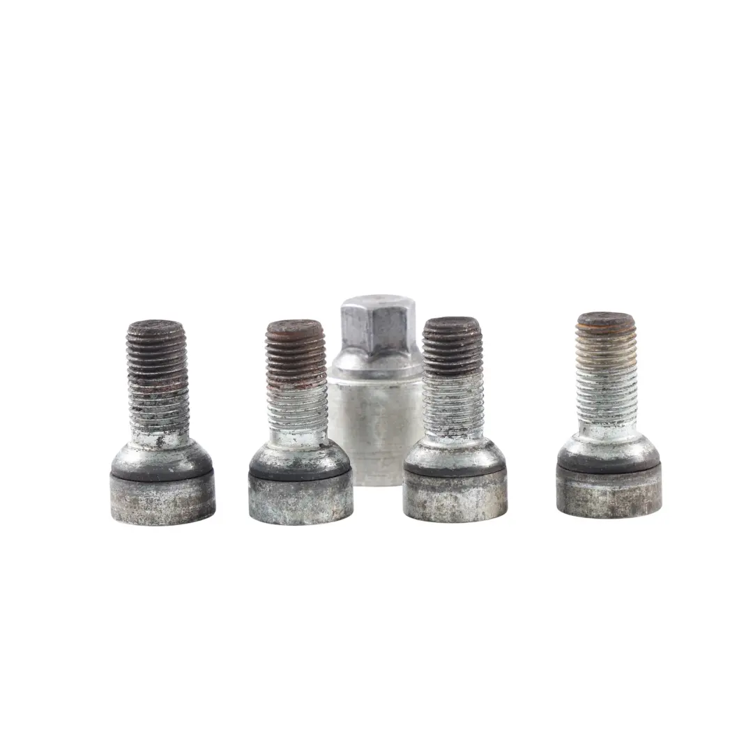 Set Bulloni Sicurezza con Adattatore per BMW E60 E87 E90 con numero di parte 2453959 BMW E60 E87 E90 Set Bulloni Sicurezza con Adattatore - SKU 2453959-6 - Numero di parte 2453959