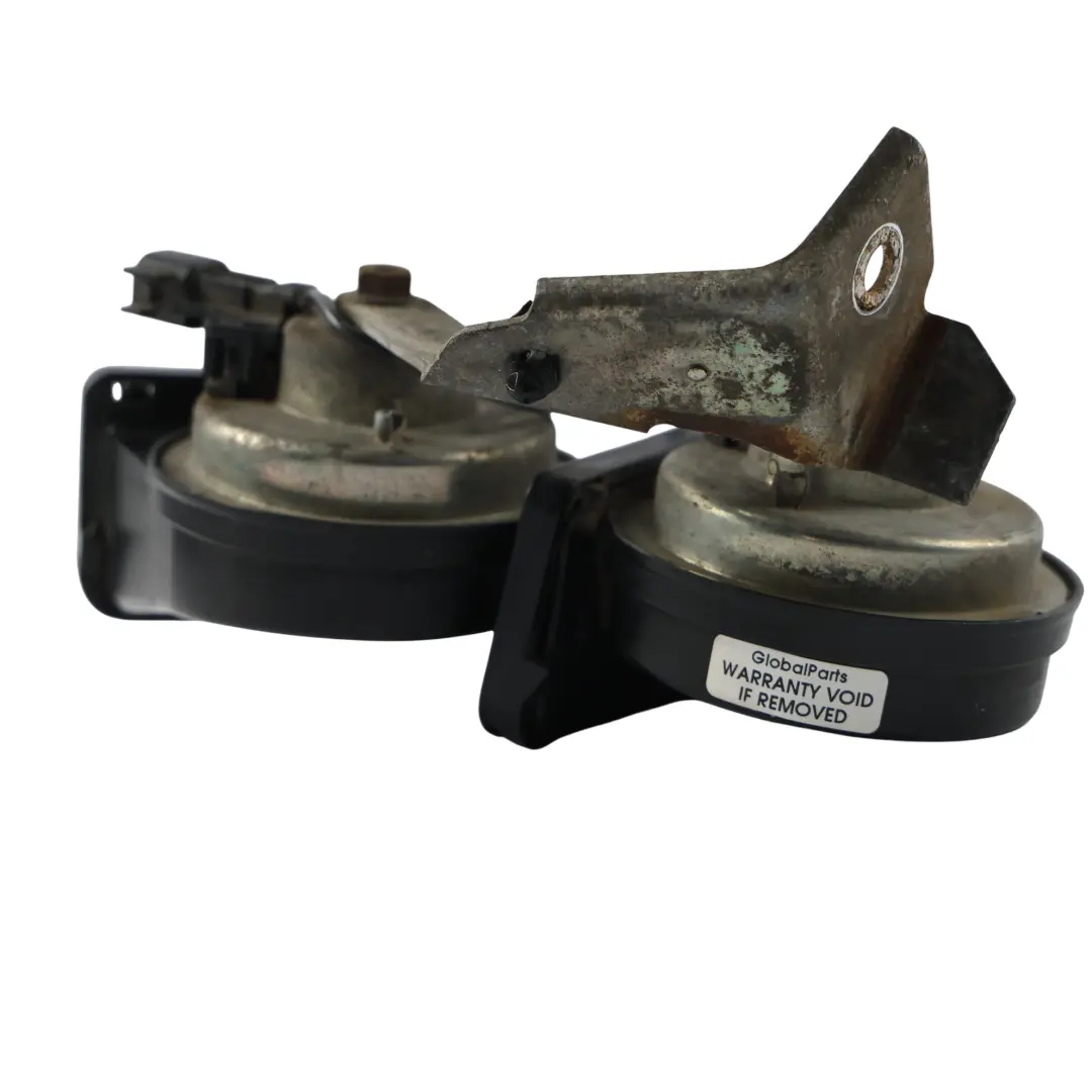 Clacson Sirena Allarme BM5T-13A803-AC BM5T-13A803-AD per Ford Focus III con numero di parte 2694304 Ford Focus III Clacson Sirena Allarme BM5T-13A803-AC BM5T-13A803-AD - SKU 2694304 - Numero di parte 2694304