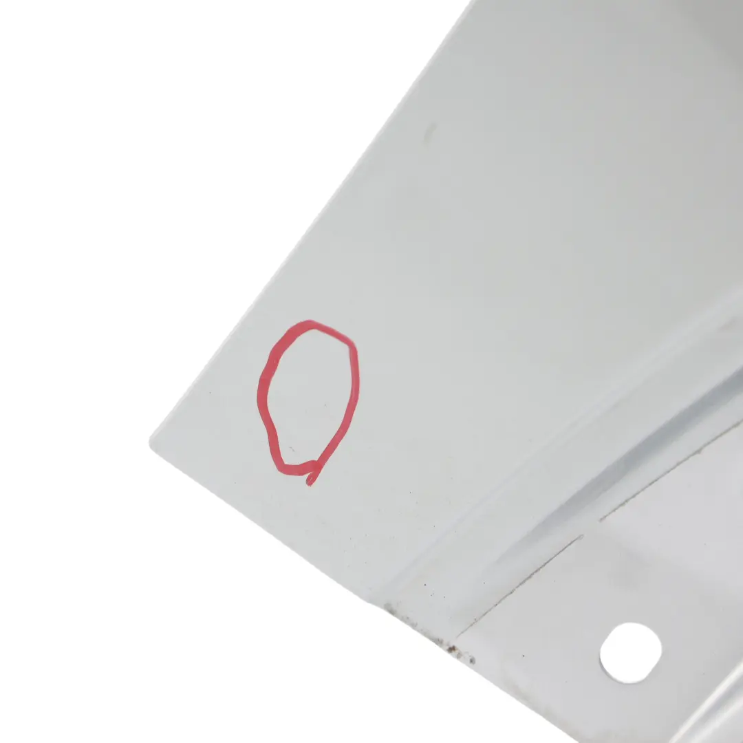 Side Panel Front Right Wing Pure Silver pour MINI R55 R56 R57 R58 à propos du numéro de pièce 2754726 MINI R55 R56 R57 R58 Side Panel Front Right Wing Pure Silver - SKU 2754726-PS2 - Numéro de pièce 2754726