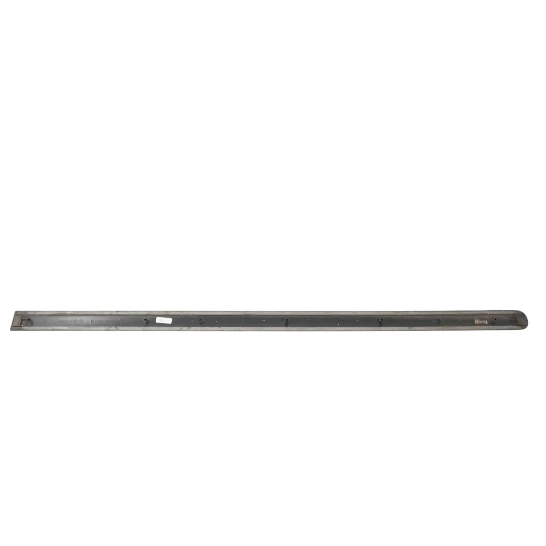 2K Moldura Puerta Delantera Derecha para Volkswagen Caddy con número de pieza 2K0853516C Volkswagen Caddy 2K Moldura Puerta Delantera Derecha - SKU 2K0853516C - Número de pieza 2K0853516C