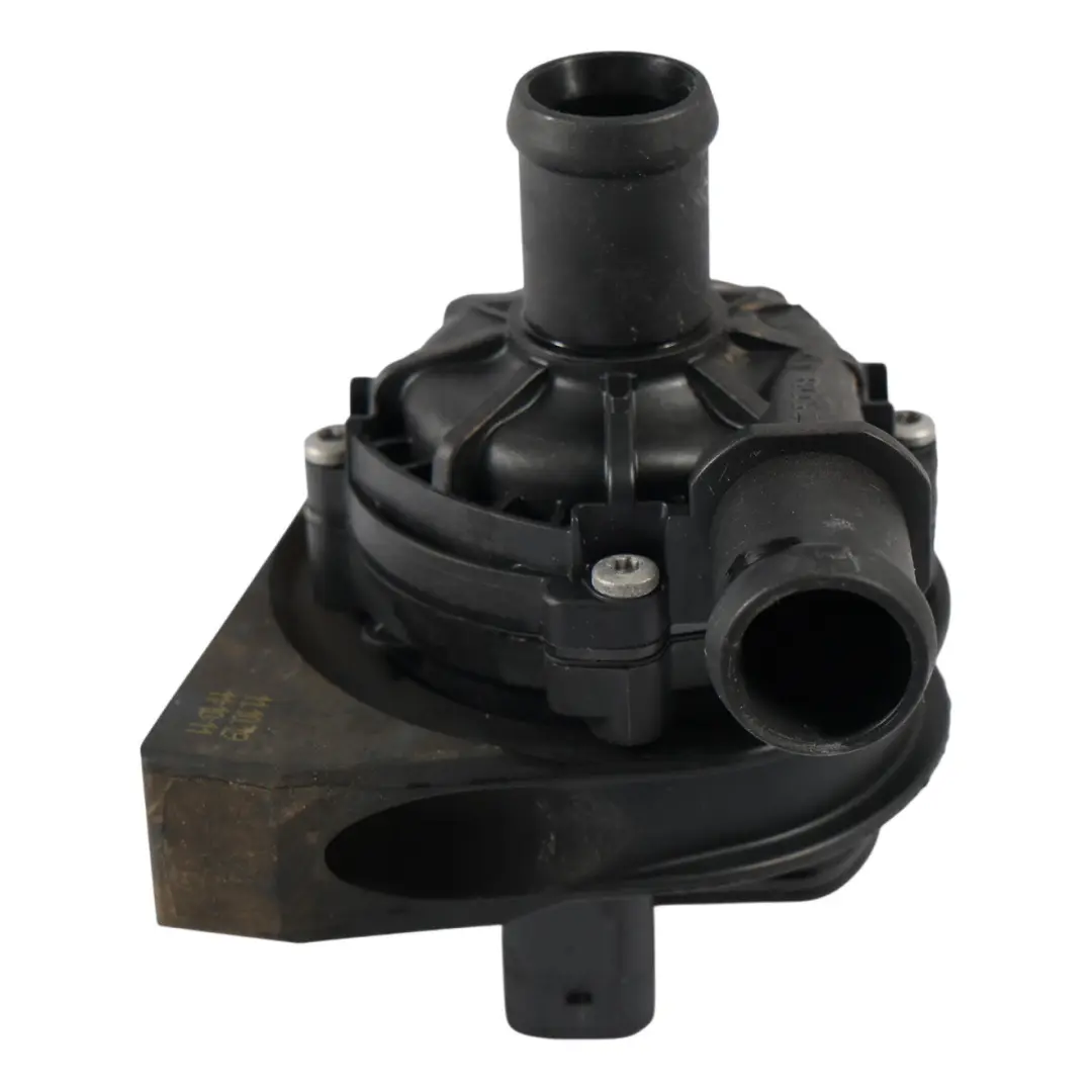 Skoda Karoq NU7 Octavia Mk3 Additional Water Coolant Pump 1.5 TSI - SKU 2Q0965567 - Part number 2Q0965567