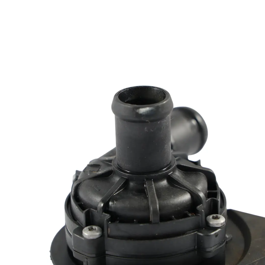 Mk3 Additional Water Coolant Pump 1.5 TSI to Skoda Karoq NU7 Octavia with Part number 2Q0965567 Skoda Karoq NU7 Octavia Mk3 Additional Water Coolant Pump 1.5 TSI - SKU 2Q0965567 - Part number 2Q0965567