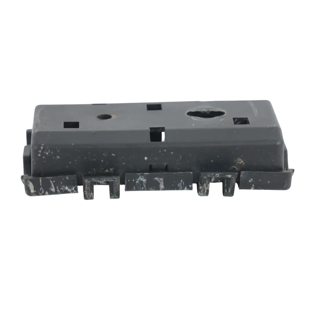 Housing Box Cover Cable Mounting to BMW F21 F22 F23 X3 E83 Plug with Part number 3403145 BMW F21 F22 F23 X3 E83 Plug Housing Box Cover Cable Mounting - SKU 3403145 - Part number 3403145