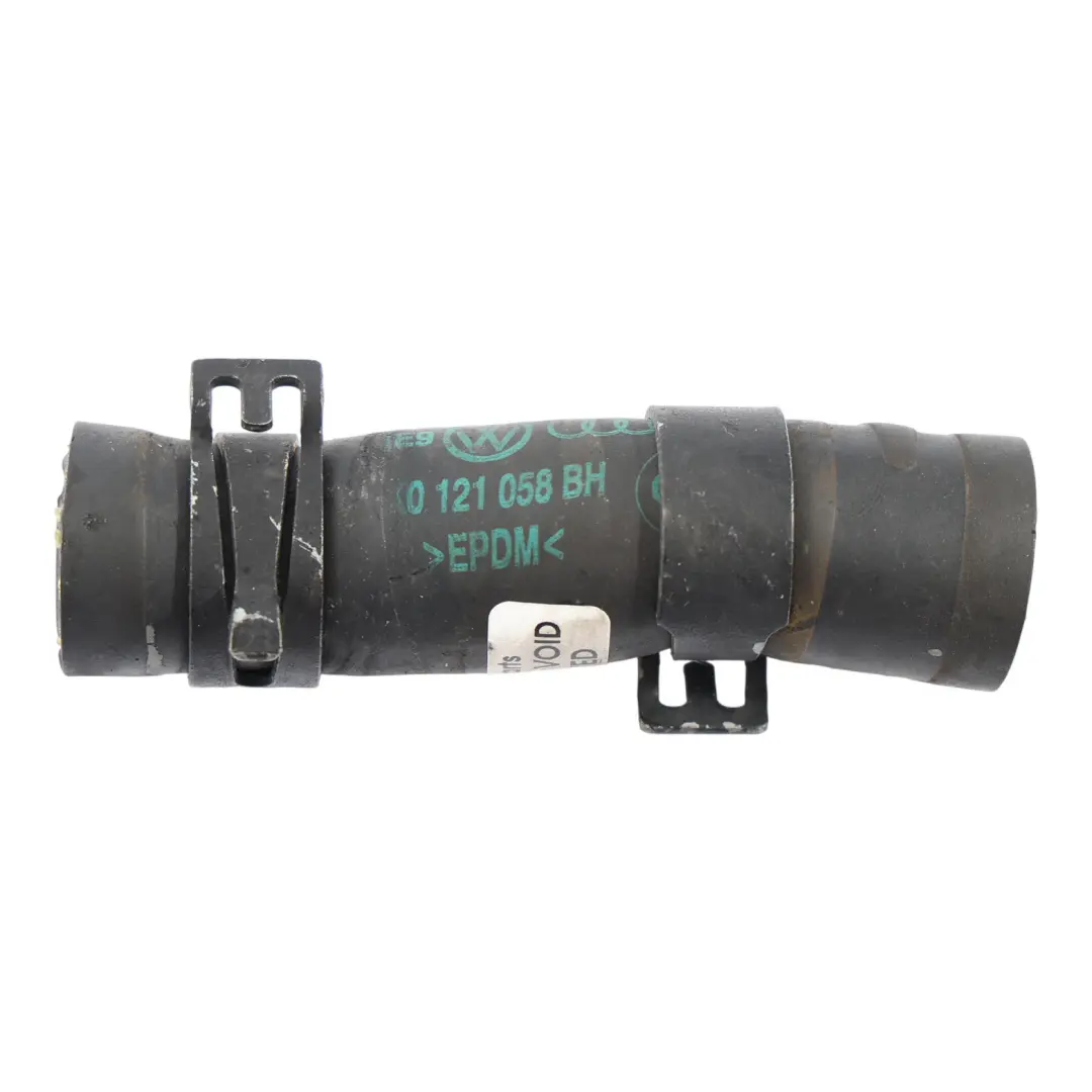 Tubo Condotto Radiatore Olio 1.4 Benzina per Volkswagen Touran 1T con numero di parte 3K0121058BH Volkswagen Touran 1T Tubo Condotto Radiatore Olio 1.4 Benzina - SKU 1K0121058BH - Numero di parte 3K0121058BH