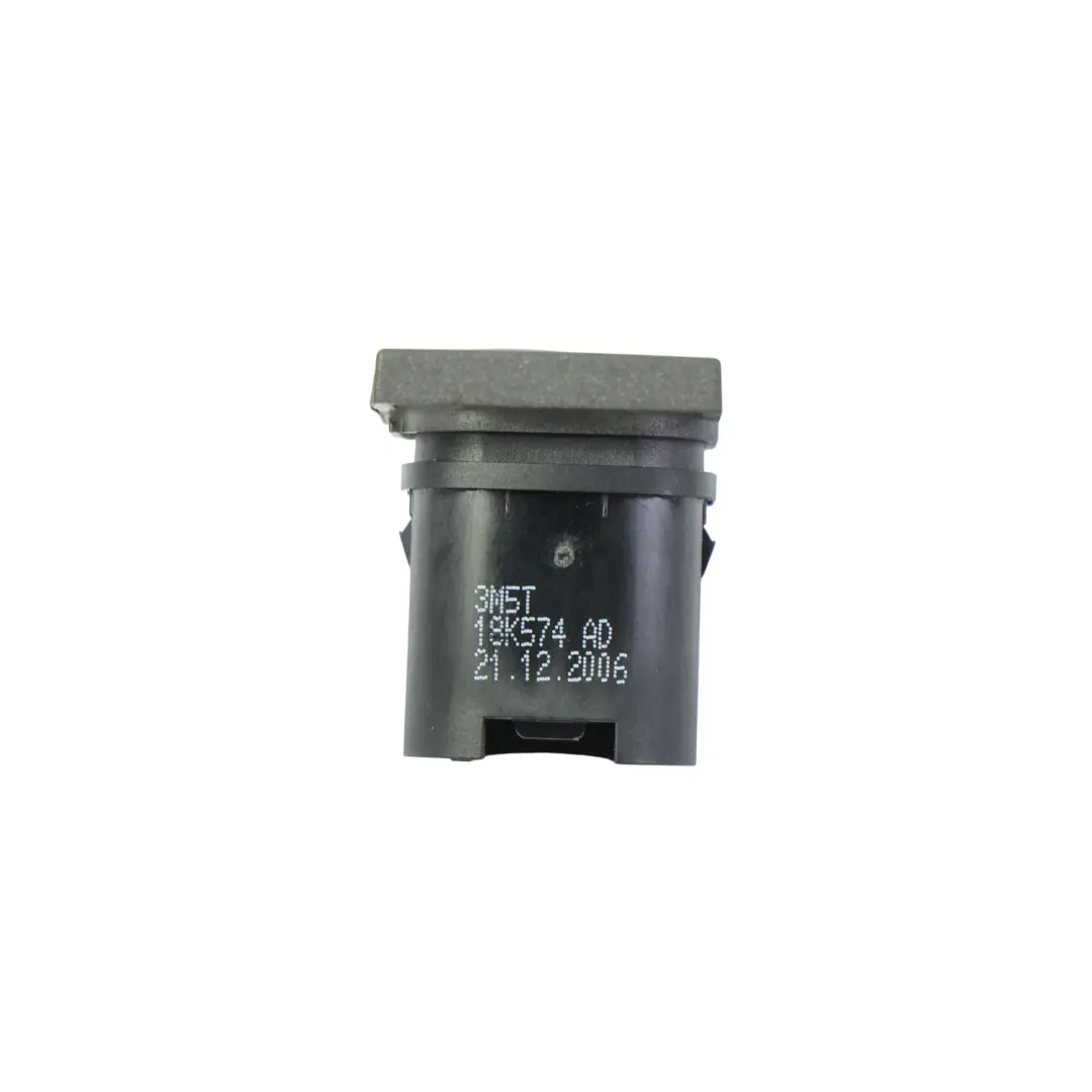 Ford Focus MK2 Bouton Interrupteur Vitre Chauffante Avant - SKU 3M5T-18K574-AD - Numéro de pièce 3M5T-18K574-AD