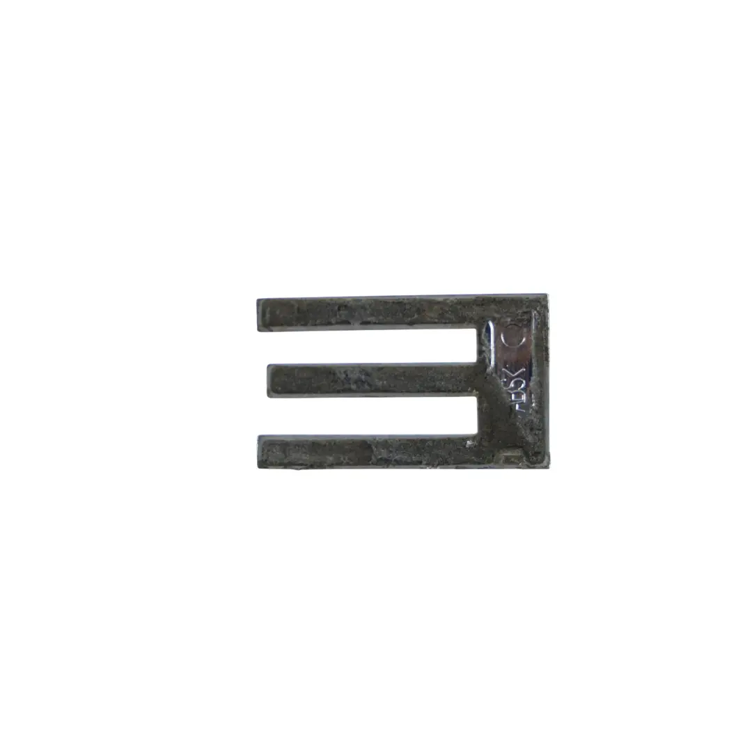 Emblema Badge Scritta Portellone Posteriore Cromato per Seat Exeo con numero di parte 3R0853687B Seat Exeo Emblema Badge Scritta Portellone Posteriore Cromato - SKU 3R0853687B - Numero di parte 3R0853687B