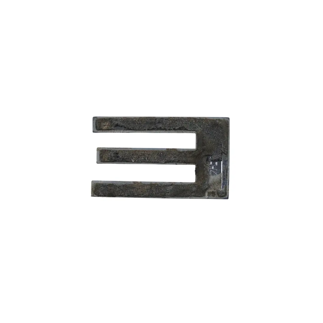 Emblema Badge Scritta Portellone Posteriore Cromato per Seat Exeo con numero di parte 3R0853687B Seat Exeo Emblema Badge Scritta Portellone Posteriore Cromato - SKU 3R0853687B - Numero di parte 3R0853687B