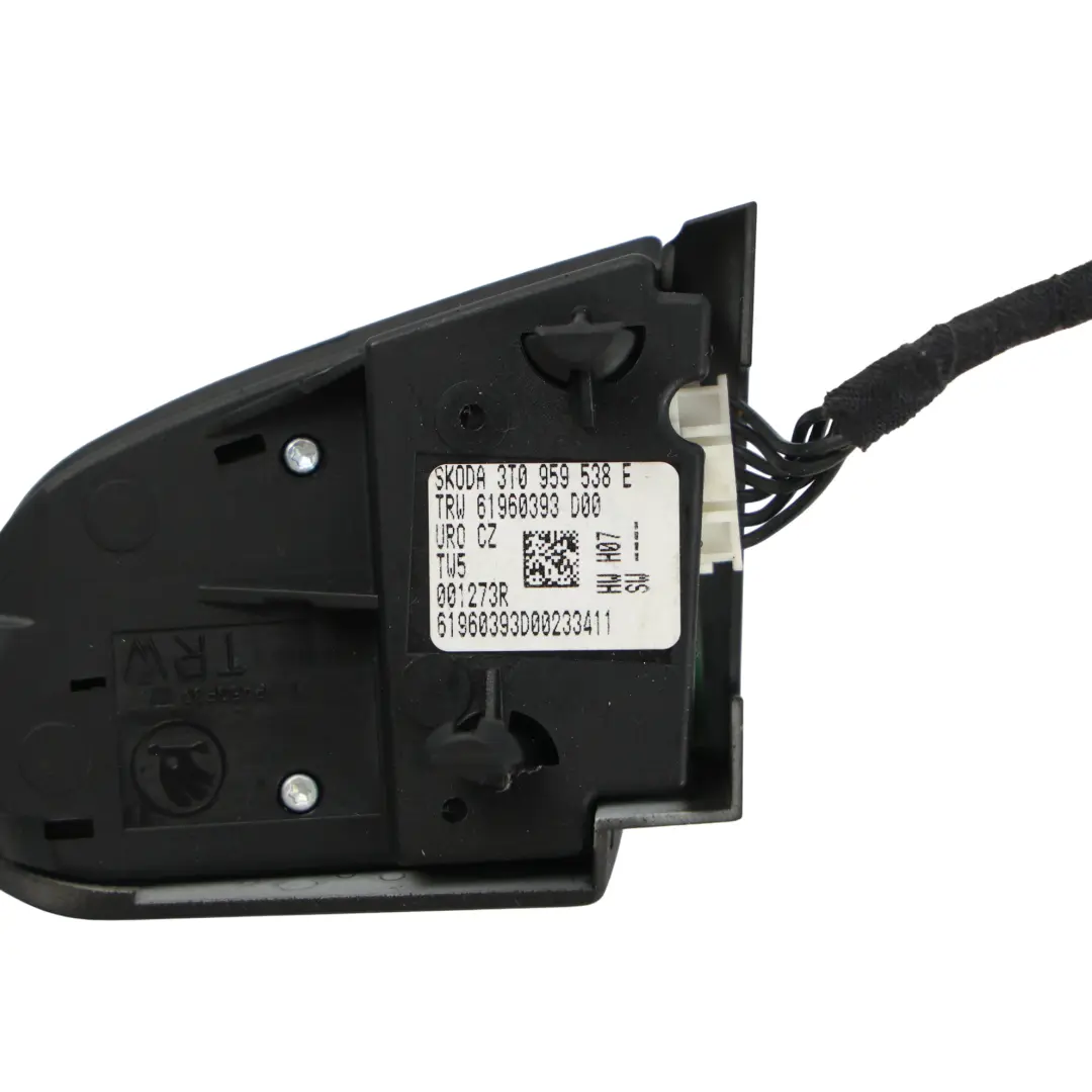 Pulsante Interruttore Comandi Volante Sinistro Destro per Skoda Yeti 5L con numero di parte 3T0959538E Skoda Yeti 5L Pulsante Interruttore Comandi Volante Sinistro Destro - SKU 3T0959538E - Numero di parte 3T0959538E