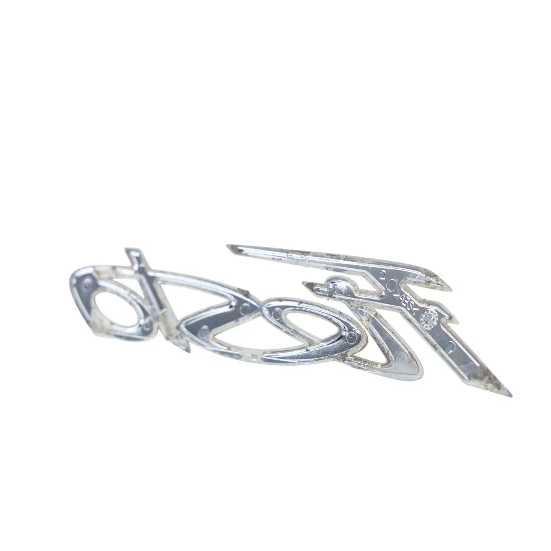 Ford Fiesta Mk7 Emblemat Tylnej Klapy Napis FIESTA - SKU 8A61-A42528-BB - Numer Części 3U5A19H250EA