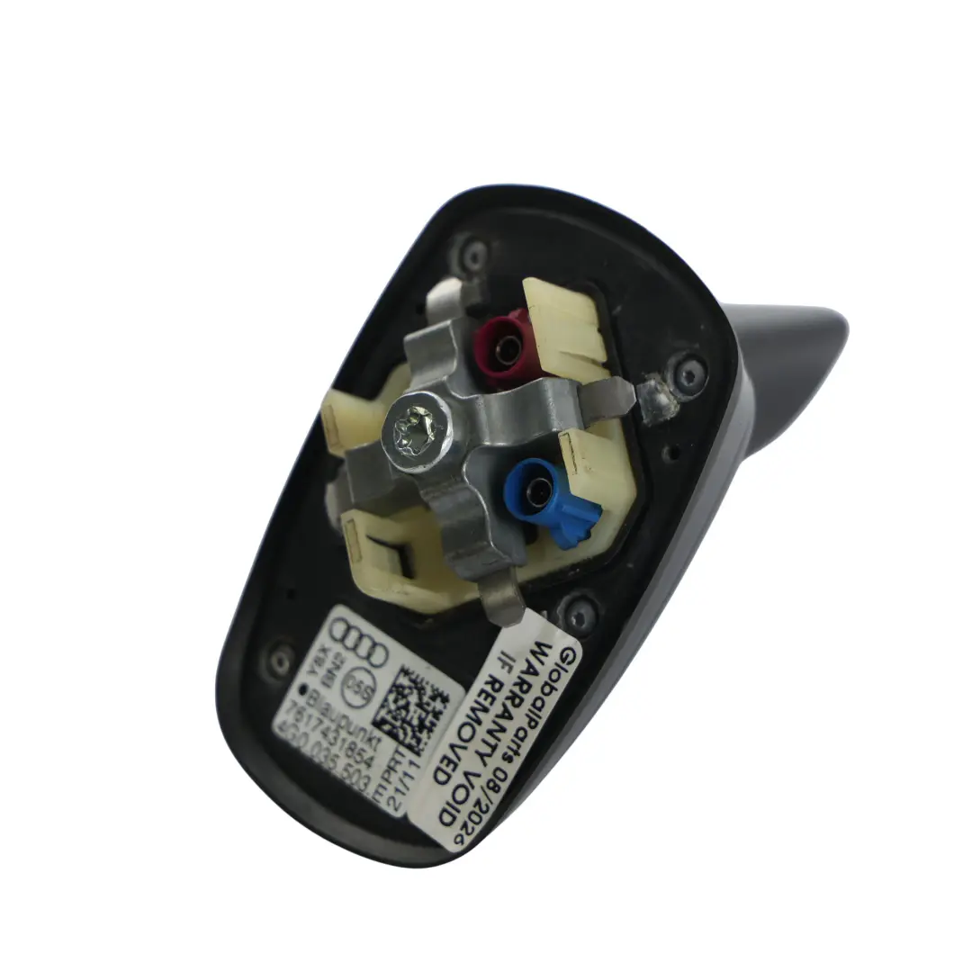 4G8 Antenna Amplifier Roof Fin Shark Aerial Havanna Black YX8 to Audi A7 with Part number 4G0035503E Audi A7 4G8 Antenna Amplifier Roof Fin Shark Aerial Havanna Black YX8 - SKU 4G0035503E-HBM - Part number 4G0035503E