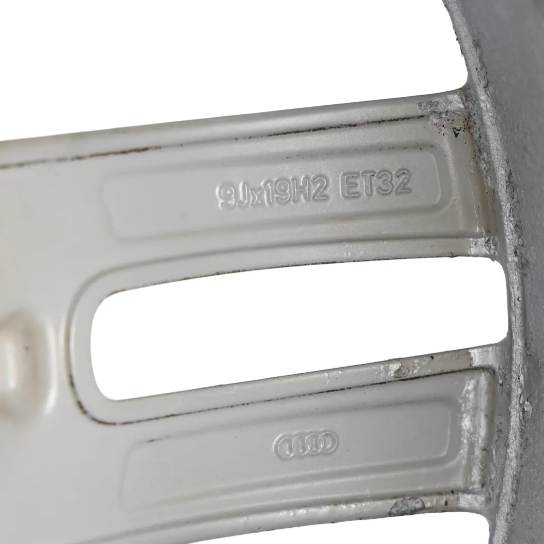Alloy Rim 19" 9J ET:32 Star Spoke to Audi A7 4G A8 4H Silver Wheel with Part number 4H0601025R Audi A7 4G A8 4H Silver Wheel Alloy Rim 19" 9J ET:32 Star Spoke - SKU 4H0601025R-8 - Part number 4H0601025R