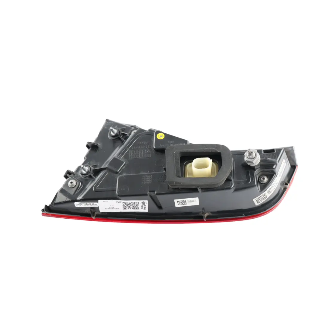 Audi A8 D4 4H Wewnętrzna Lewa Tylna Lampa LED - SKU 4H0945093K - Numer Części 4H0945093K