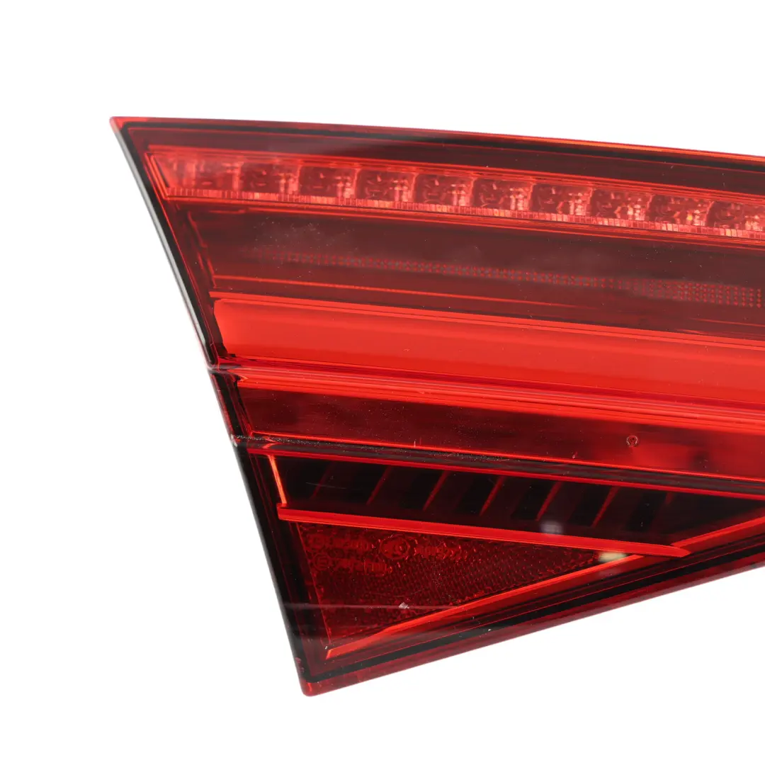 Wewnętrzna Lewa Tylna Lampa LED do Audi A8 D4 4H o numerze 4H0945093K Audi A8 D4 4H Wewnętrzna Lewa Tylna Lampa LED - SKU 4H0945093K - Numer Części 4H0945093K