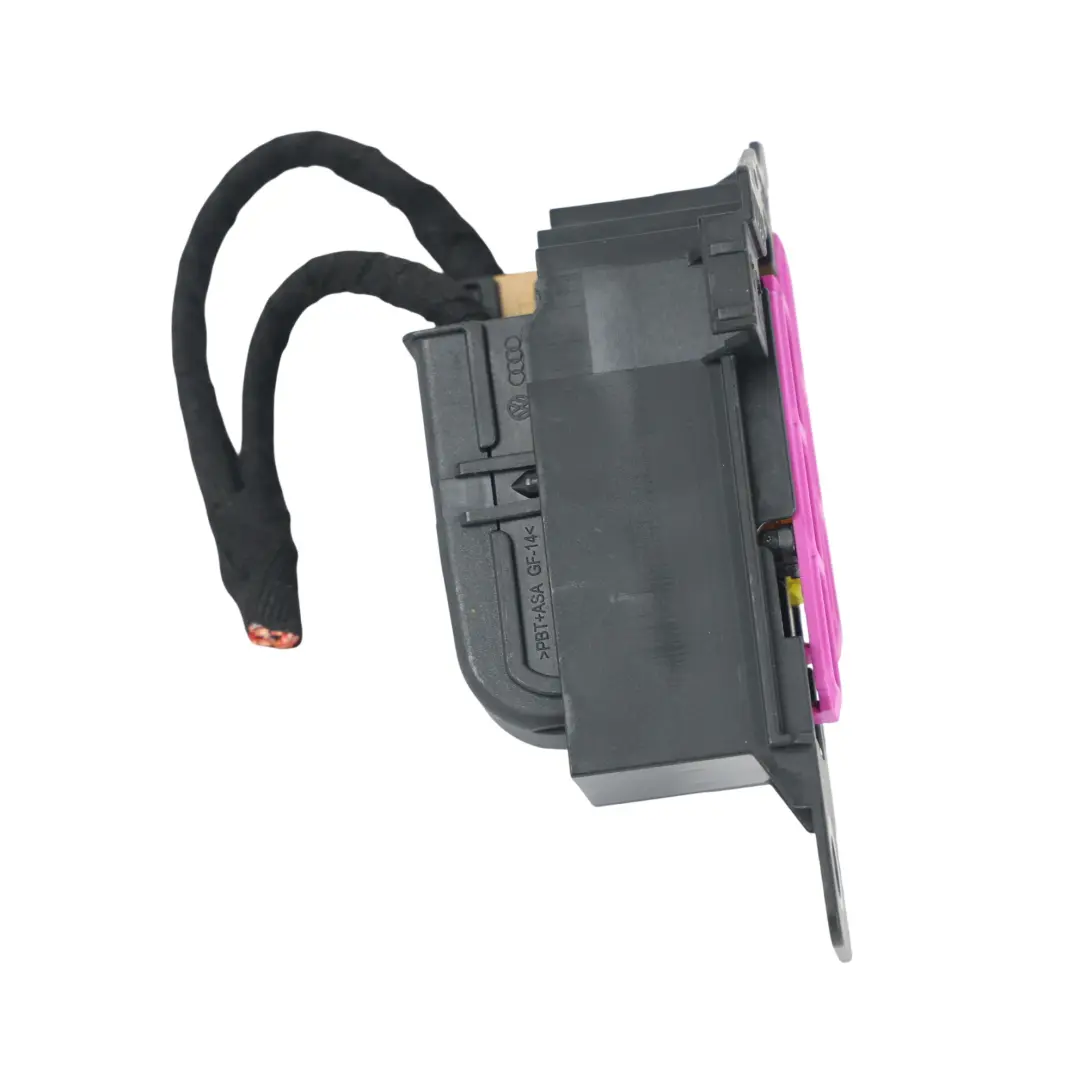 Support Fuse Holder Dash Panel Left N/S to Audi A6 C8 with Part number 4K2971845A Audi A6 C8 Support Fuse Holder Dash Panel Left N/S - SKU RHD-4K2971845A - Part number 4K2971845A