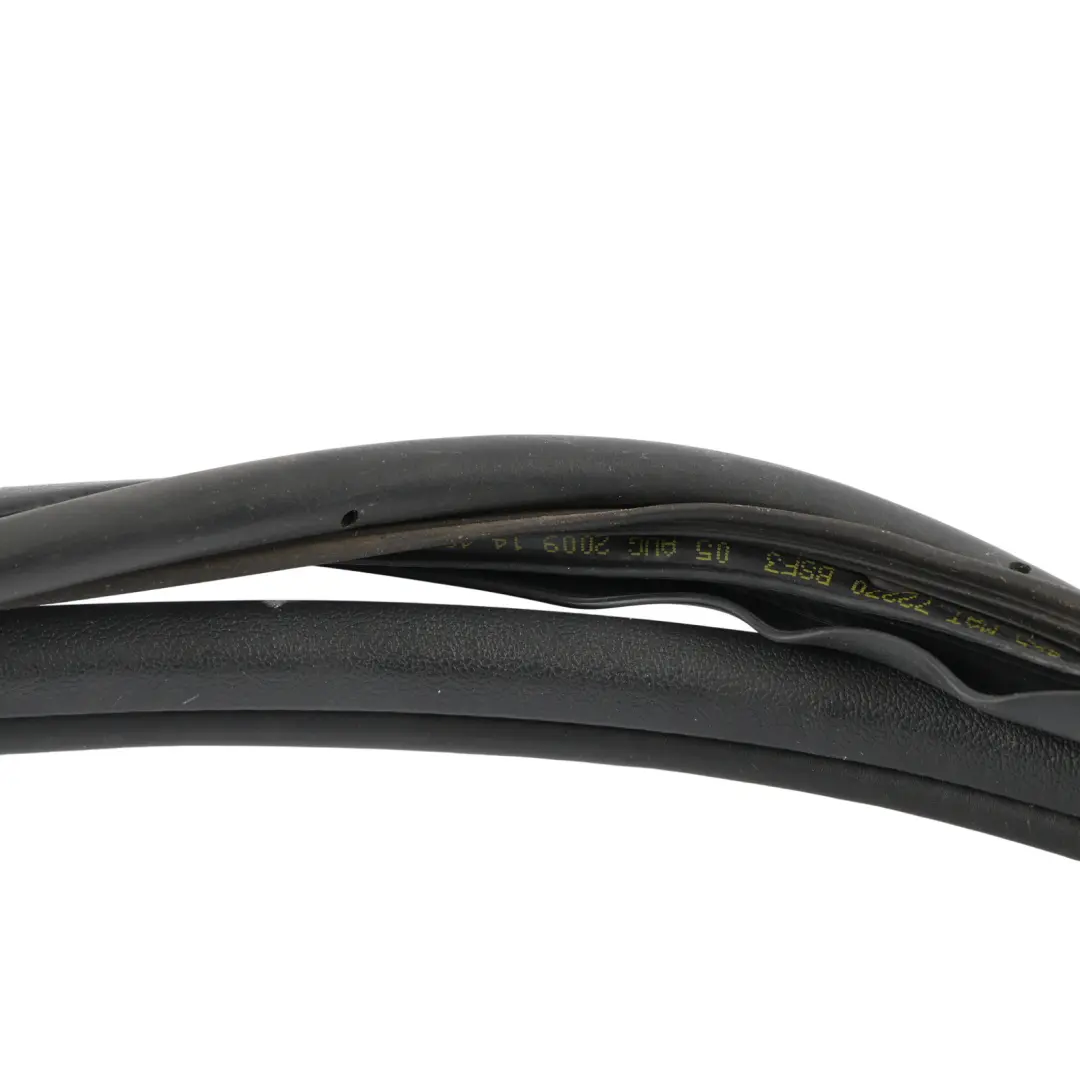Mk2 Front Door Frame Edge Seal Gasket Left Right N/O/S to Fiat Panda with Part number 51753996 Fiat Panda Mk2 Front Door Frame Edge Seal Gasket Left Right N/O/S - SKU 51753996 - Part number 51753996