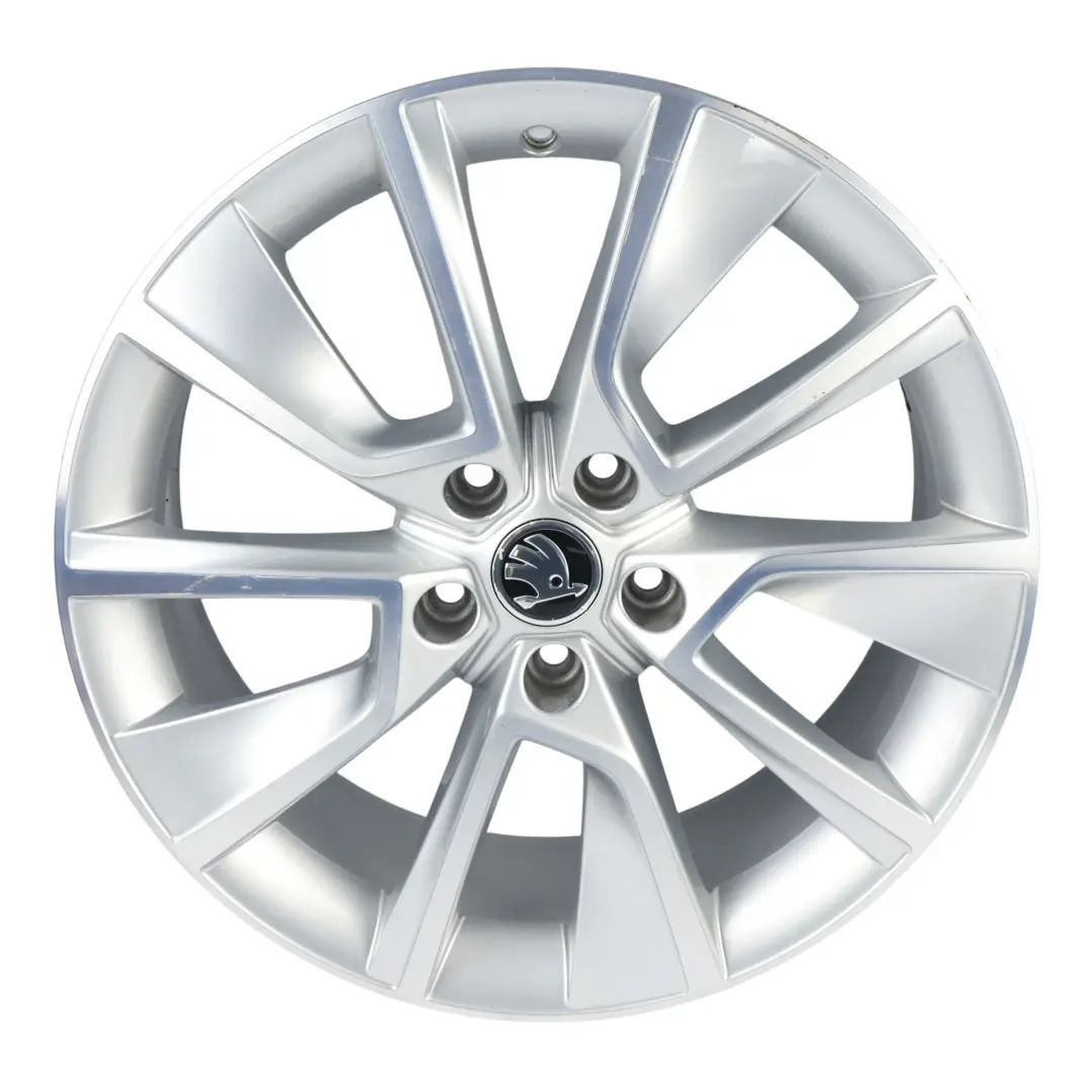 Cerchione Lega Argento 18" 7J ET:45 5x112 per Skoda Karoq NU7 con numero di parte 57A601025D Skoda Karoq NU7 Cerchione Lega Argento 18" 7J ET:45 5x112 - SKU 57A601025D-1 - Numero di parte 57A601025D