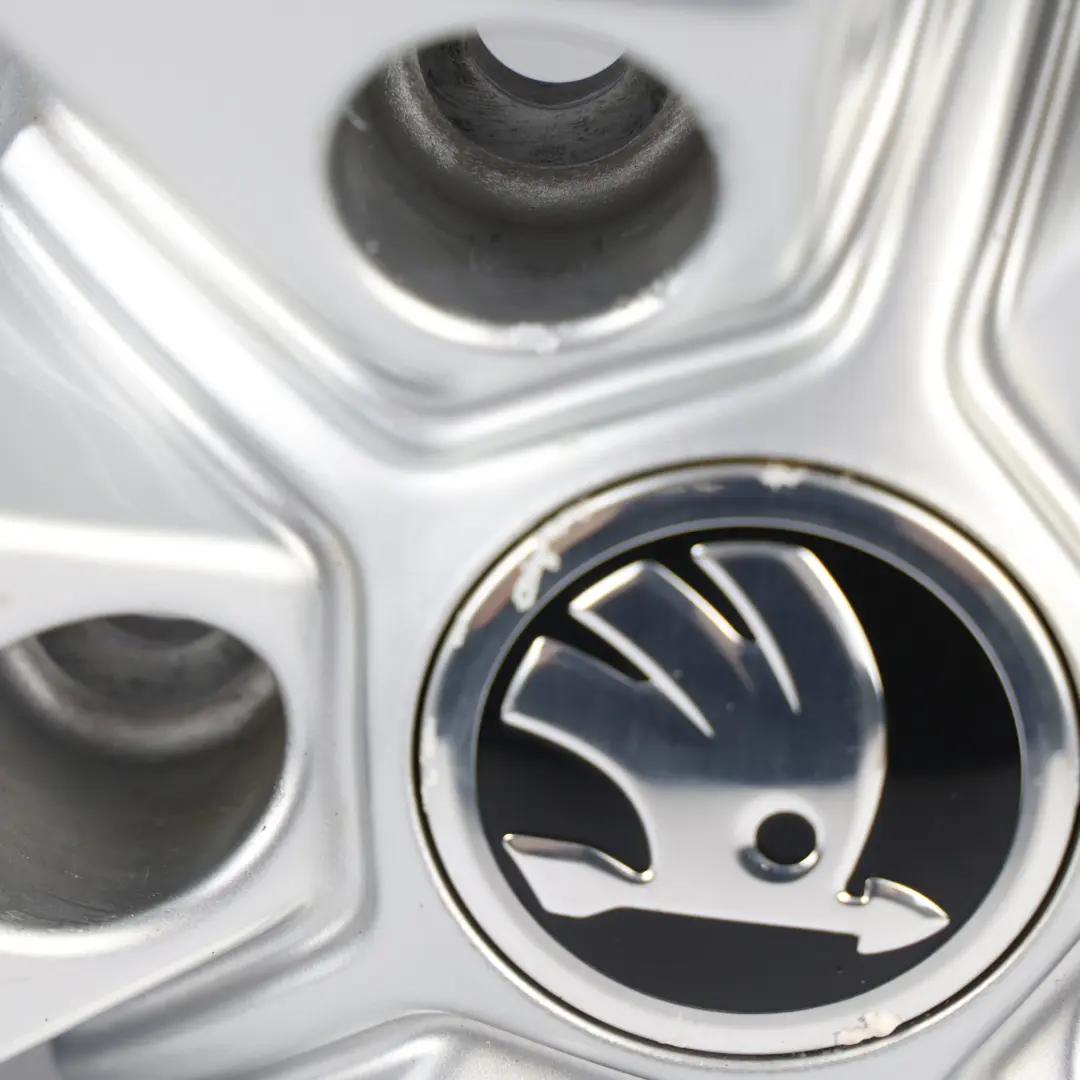 Alloy Wheel Rim 18" 7J ET:45 5x112 to Skoda Karoq NU7 Silver with Part number 57A601025D Skoda Karoq NU7 Silver Alloy Wheel Rim 18" 7J ET:45 5x112 - SKU 57A601025D-1 - Part number 57A601025D