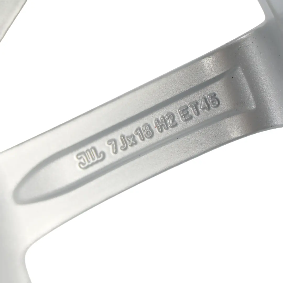 Jante Alliage Argent 18" 7J ET:45 5x112 pour Skoda Karoq NU7 à propos du numéro de pièce 57A601025D Skoda Karoq NU7 Jante Alliage Argent 18" 7J ET:45 5x112 - SKU 57A601025D-2 - Numéro de pièce 57A601025D