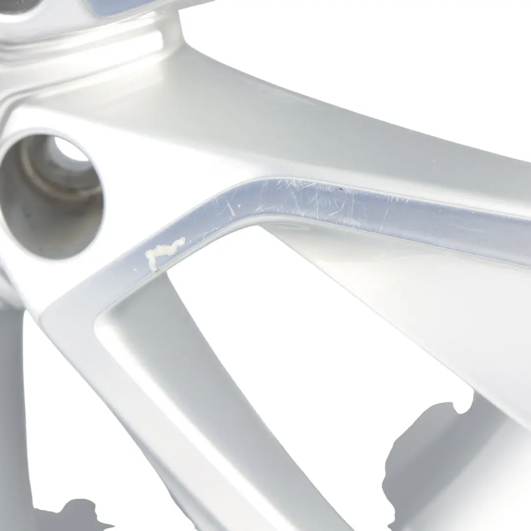 Jante Alliage Argent 18" 7J ET:45 5x112 pour Skoda Karoq NU7 à propos du numéro de pièce 57A601025D Skoda Karoq NU7 Jante Alliage Argent 18" 7J ET:45 5x112 - SKU 57A601025D-2 - Numéro de pièce 57A601025D