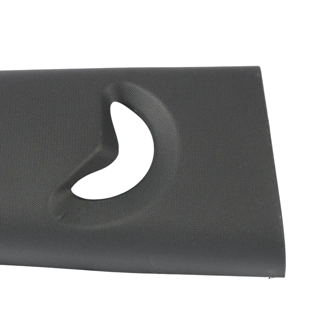 F66 Pannello Copertura Montante B Superiore Destro Nero per Mini Cooper con numero di parte 5A33094 Mini Cooper F66 Pannello Copertura Montante B Superiore Destro Nero - SKU 5A33098 - Numero di parte 5A33094