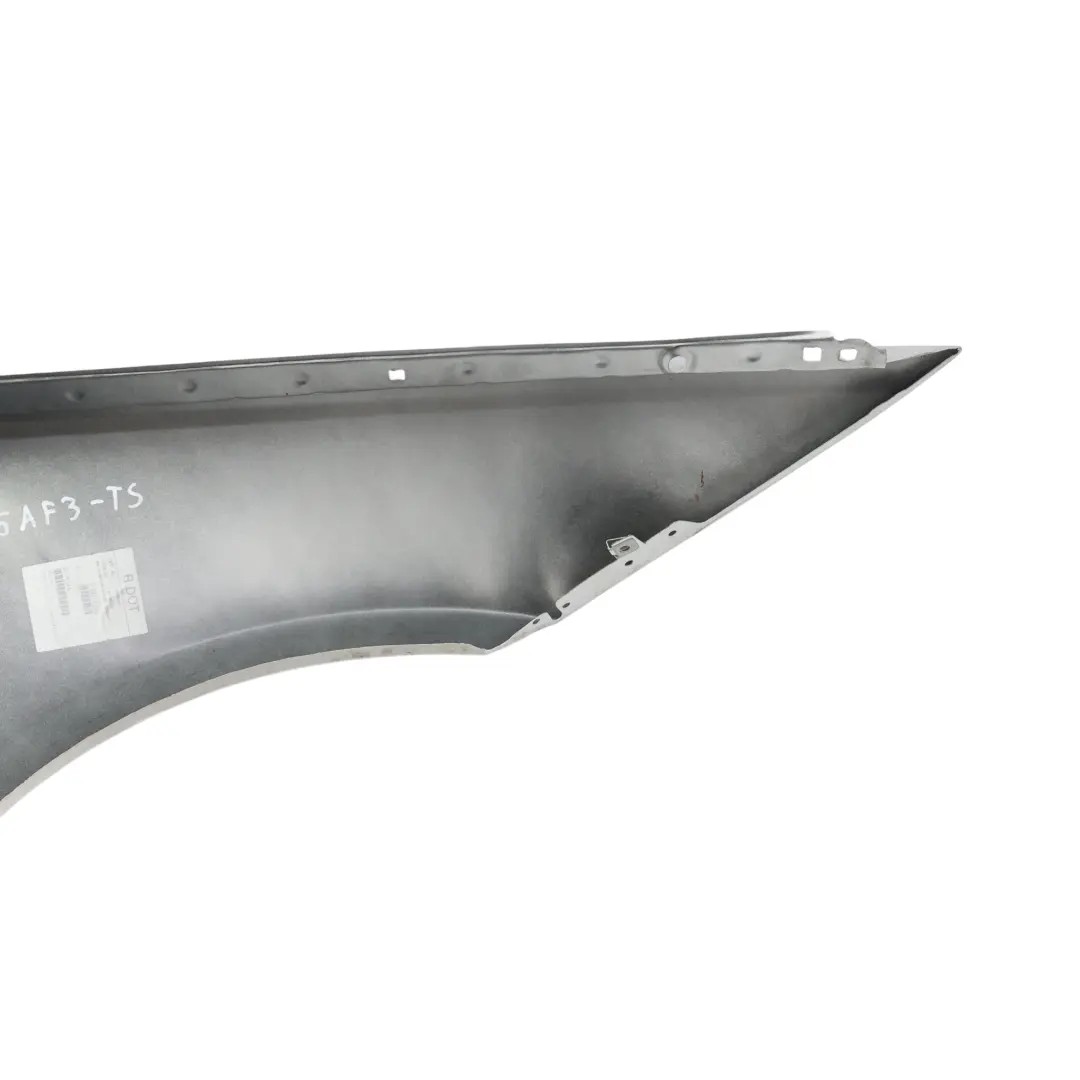 BMW E90 Guardabarros Delantero Izquierdo Titansilber Metallic 354 - SKU 5A55AF3-TS - Número de pieza 5A55AF3