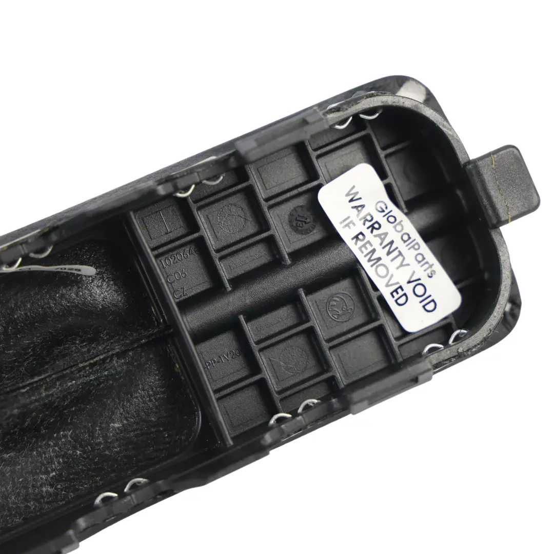 Skoda Octavia MK3 5E Garniture Levier Frein à Main - SKU 5E0711457B - Numéro de pièce 5E0711457B