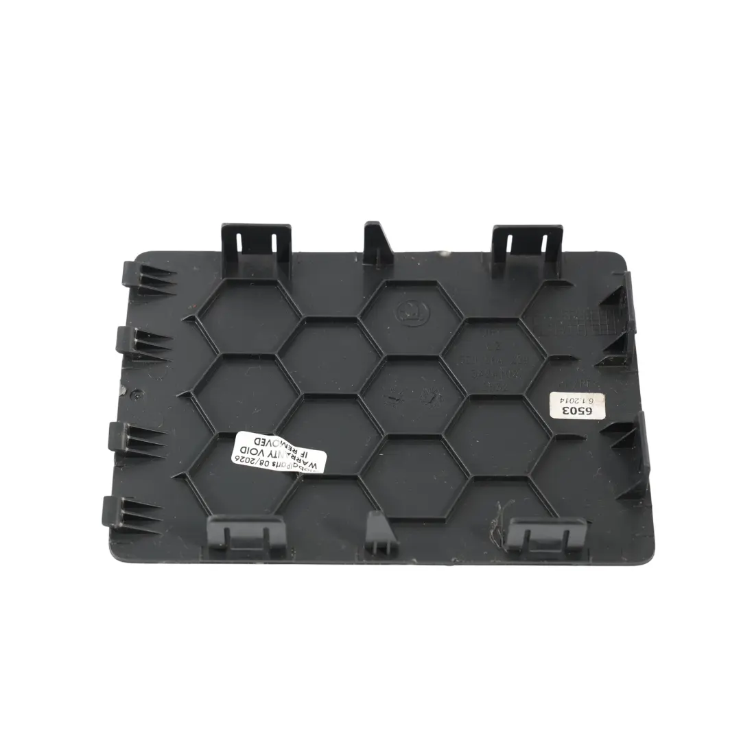 MK3 Garniture Console Centrale Panneau Intérieur pour Skoda Octavia 5E à propos du numéro de pièce 5E0864229 Skoda Octavia 5E MK3 Garniture Console Centrale Panneau Intérieur - SKU 5E0864229 - Numéro de pièce 5E0864229