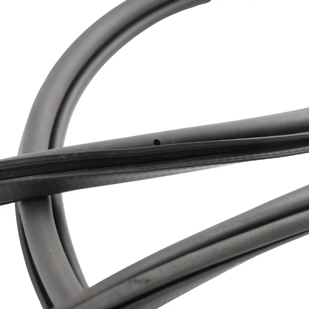 MK3 Junta Goma Sellado Puerta Delantero Izquierdo para Skoda Octavia con número de pieza 5E0867365F Skoda Octavia MK3 Junta Goma Sellado Puerta Delantero Izquierdo - SKU 5E0867365F - Número de pieza 5E0867365F