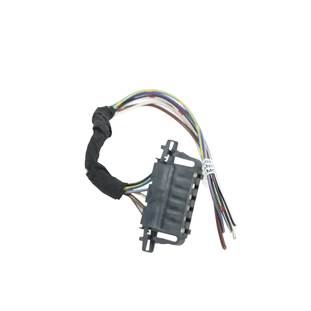 MK3 Feu Arrière LED Câblage Prise Gauche pour Skoda Octavia à propos du numéro de pièce 5E5945111 Skoda Octavia MK3 Feu Arrière LED Câblage Prise Gauche - SKU 5E5945111-2 - Numéro de pièce 5E5945111
