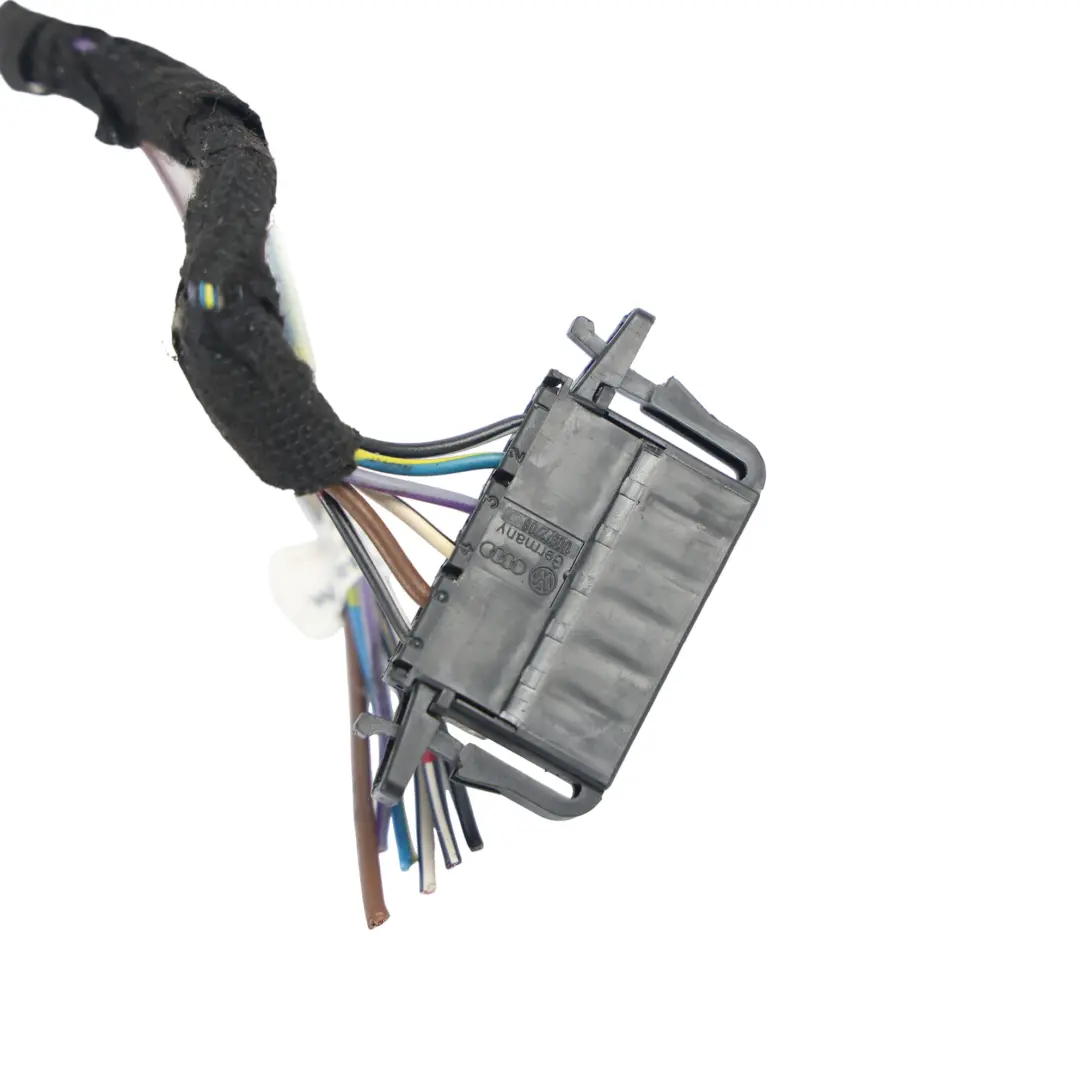MK3 Feu Arrière LED Câblage Prise Gauche pour Skoda Octavia à propos du numéro de pièce 5E5945111 Skoda Octavia MK3 Feu Arrière LED Câblage Prise Gauche - SKU 5E5945111-2 - Numéro de pièce 5E5945111